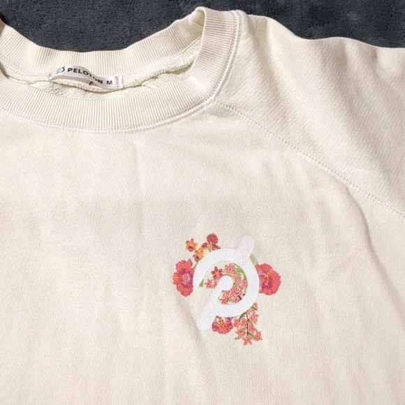 Peloton Floral oversized Everyday cream Crewneck sweater size Medium - Picture 5 of 9